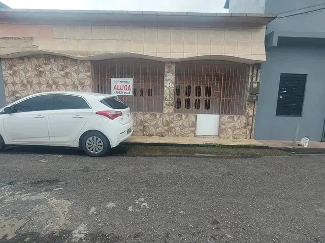 Imagem: Alugo Ótima Casa com 3 Quartos no Conjunto