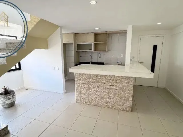 Imagem 12: Cobertura Duplex na Pituba para Locação com 3/4 Sendo 1 Suíte, Bem Localizada, 2 Vagas