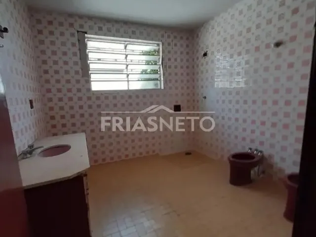 Imagem: Casa À Venda no Bairro Alto