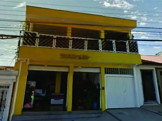 Imagem: Casa Comercial À Venda em Vila Rezende