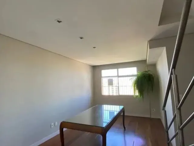 Imagem: Cobertura Triplex com 4 Quartos À Venda