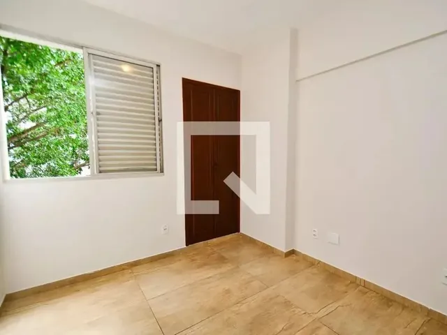 Imagem 4: Imóvel para Venda com 90 Metros Quadrados com 3 Quartos em Coração de Jesus - Belo