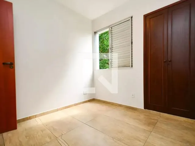 Imagem 14: Imóvel para Venda com 90 Metros Quadrados com 3 Quartos em Coração de Jesus - Belo