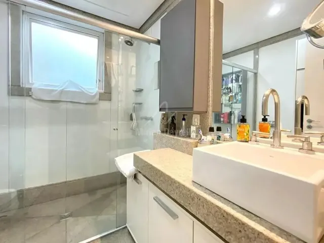 Imagem 6: 60732) À Venda - Apartamento com 4 Quartos, 2 Vagas, no Funcionários