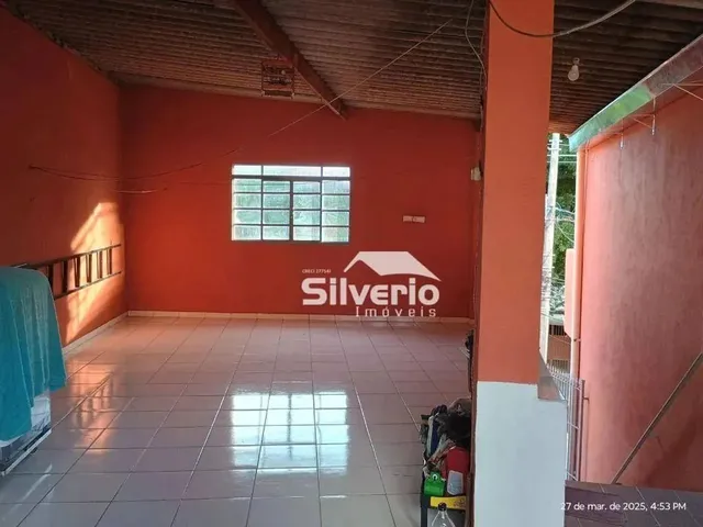 Imagem: Casa de 3 Dormitorios na Parte Superior