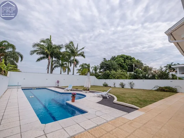 Imagem 3: Casa com 5 dormitórios e 4 vagas!