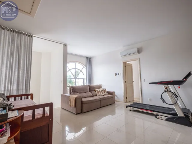 Imagem 11: Casa com 5 dormitórios e 4 vagas!