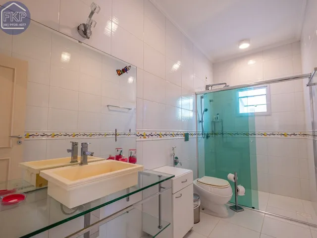 Imagem 7: Casa com 5 dormitórios e 4 vagas!