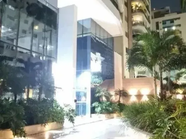 Imagem: O apartamento possui 4 Dormitórios, 2 Suítes, 2 Banheiros