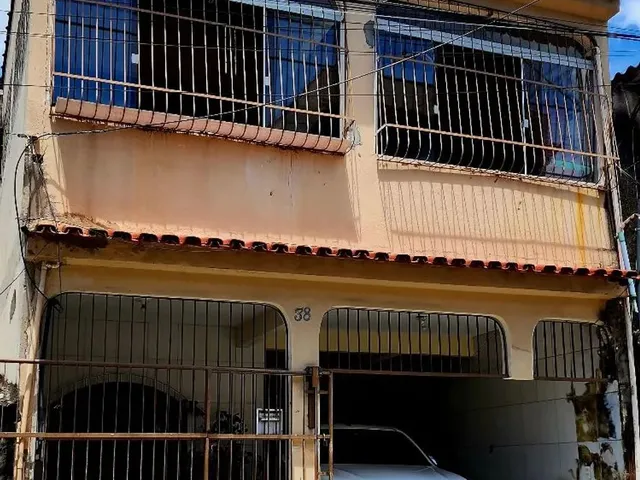 Imagem 2: Casa 2 Quartos , 2 Banheiros , Garagem