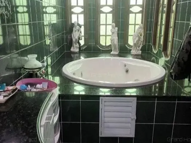 Imagem 12: Casa 6 Quartos em Itapuã