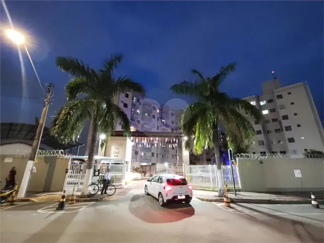Imagem: Apartamento com 2 Quartos À Venda em Divino