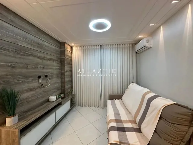Imagem: À Venda - Apto 2 Quartos - Andar Alto