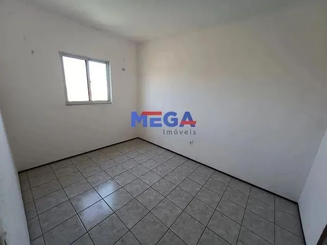 Imagem 6: Apartamento com 2 Quartos no Bairro Vila União em Fortaleza, Ce