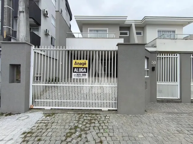 Imagem 5: Casa no Floresta Completa de Armários, Ampla, Ar Condicionado, Churrasqueira e com 03