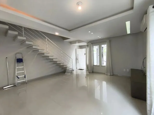 Imagem 9: Casa no Floresta Completa de Armários, Ampla, Ar Condicionado, Churrasqueira e com 03