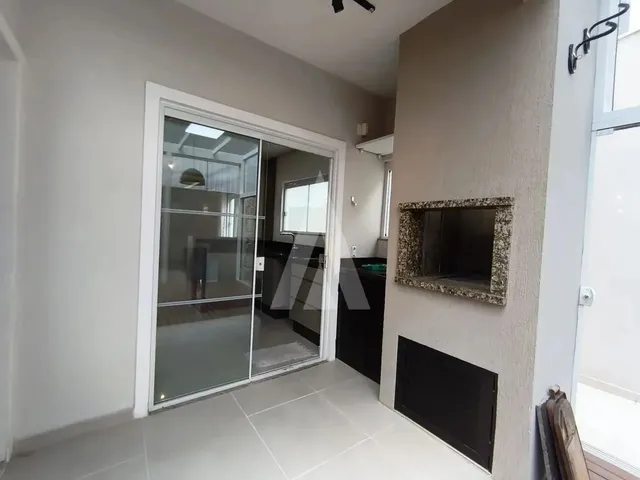 Imagem 7: Casa no Floresta Completa de Armários, Ampla, Ar Condicionado, Churrasqueira e com 03