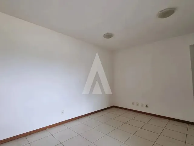 Imagem 2: Apartamento com 3 Quartos, Sendo 1 Suíte, Sacada com Churrasqueira e 2 Vagas de Garagem