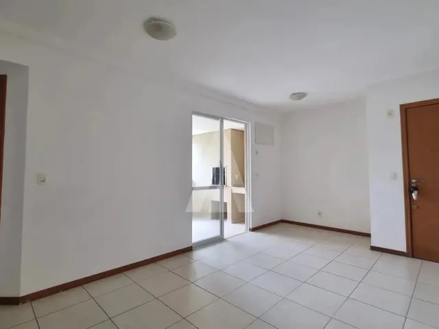 Imagem 10: Apartamento com 3 Quartos, Sendo 1 Suíte, Sacada com Churrasqueira e 2 Vagas de Garagem
