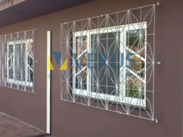 Imagem: Casa com 03 Quartos Amplo Quintal