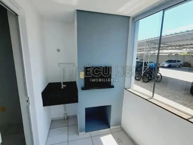 Imagem: O apartamento possui 2 Dormitórios, 1 Banheiro, 1 Vaga na