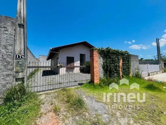 Imagem: Casa Residencial com 2 Quartos e Amplo Quintal
