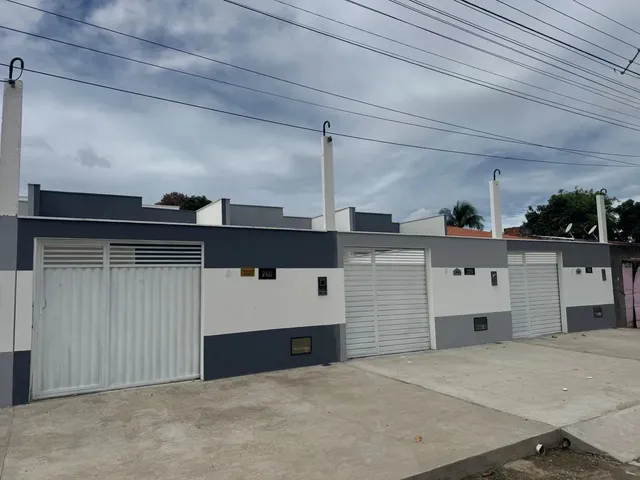 Imagem: Casa 2/4, Fachada Moderna na Asa Branca