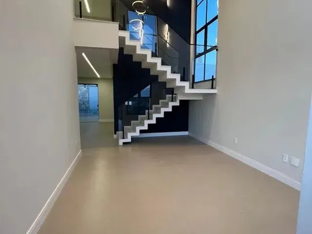 Imagem 7: Condomínio Bella Vitta Duplex com 4/4 Quartos Sendo 3 Suítes e Closet