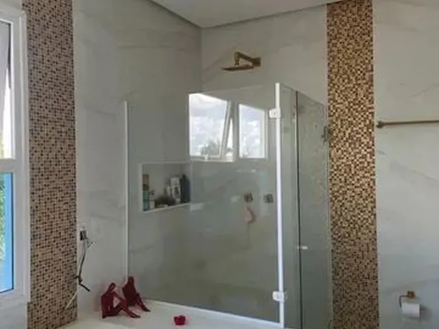 Imagem 12: Casa de Luxo 6-4 Sendo 5 Suítes Closet