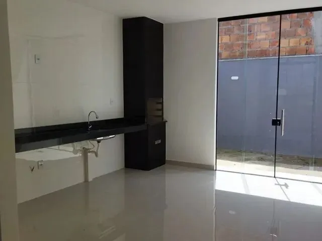 Imagem 6: Um Lar Que Oferece o Equilíbrio Perfeito Entre Sofisticação e Aconchego. Venha