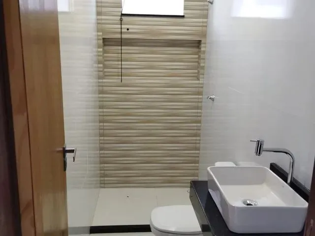 Imagem 4: Um Lar Que Oferece o Equilíbrio Perfeito Entre Sofisticação e Aconchego. Venha