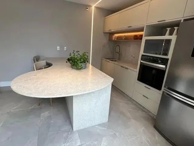 Imagem 2: Duplex Imponente e Aconchegante, Cond. Bless Houses com 4/4 Sendo 3 Suítes