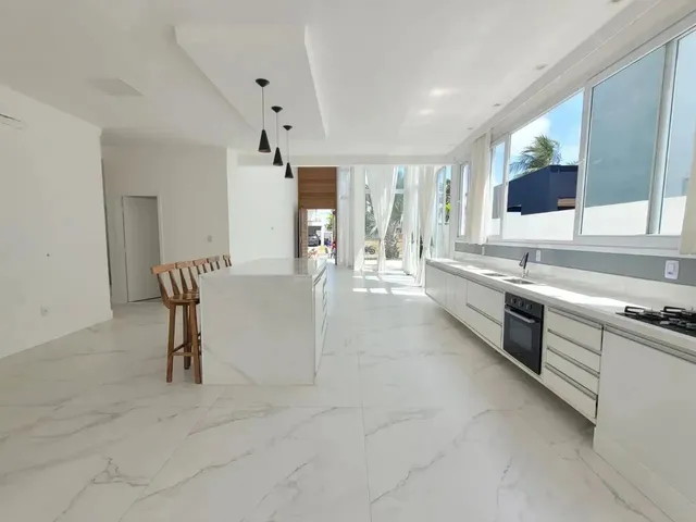 Imagem 8: Imóvel para Venda com 255 Metros Quadrados com 4 Quartos em Alphaville - Barra Dos