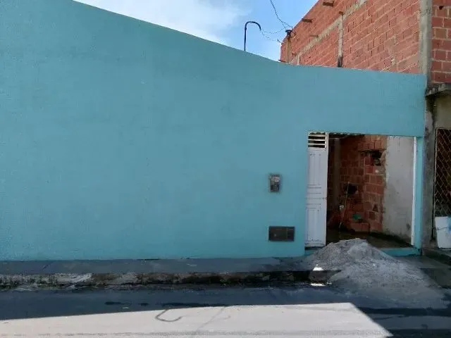 Imagem: Vendo Uma Casa na Barra Próximo da Praia