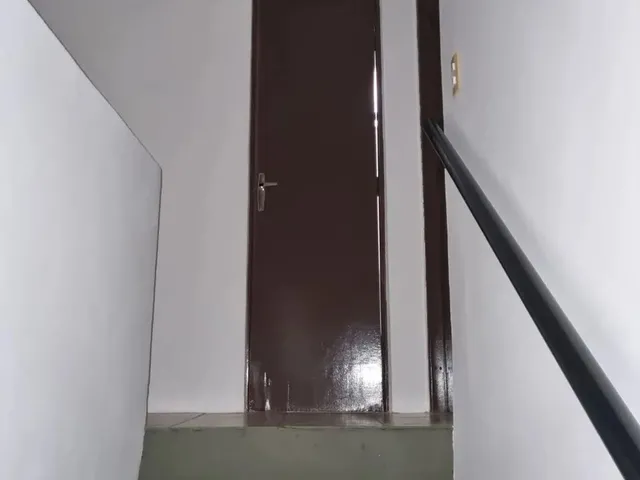Imagem 4: Casa Duplex com 4 Quartos, 5 Vagas de Garagem na Maraponga