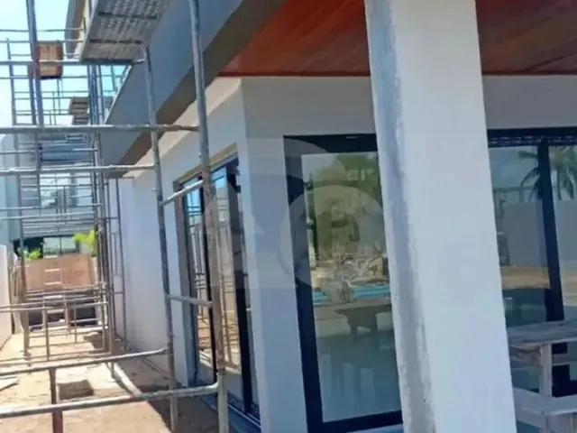 Imagem 6: Condomínio Damha: Casa com Suíte Master, Varanda e Piscina com Deck