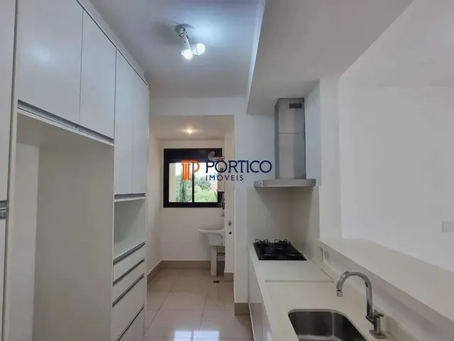 Imagem: O apartamento possui 3 Dormitórios, 1 Suíte, 2 Banheiros,