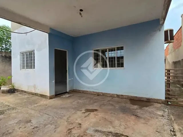 Imagem: Aluga Se Casa Via Pública - R$ 1.700,00
