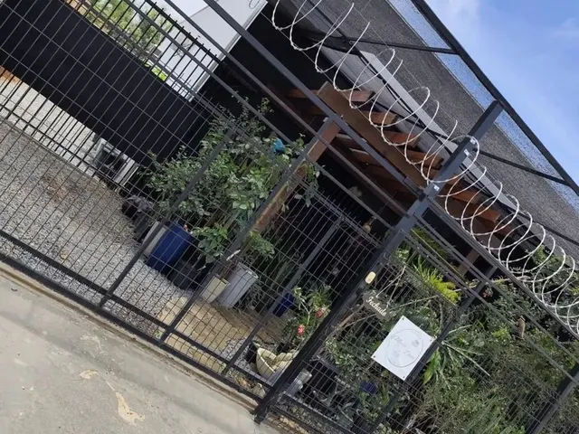 Imagem: Casa com 3 Quartos - Residencial e Comercial