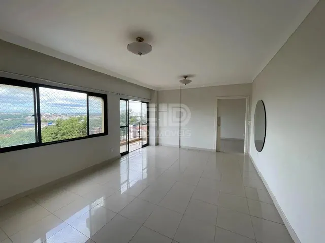 Imagem: Apartamento com 3 Quartos no Ed. Pascoal