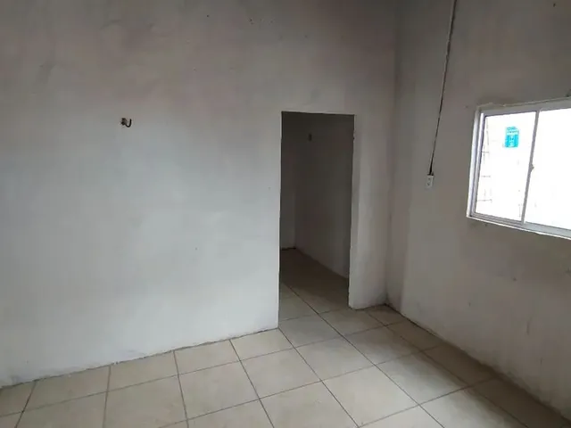 Imagem 1: Kitnet 380,00 Casa com 1 dormitório