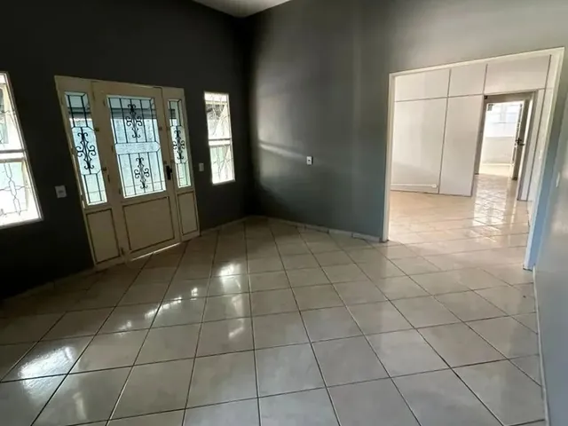 Imagem 16: Casa para Alugar com 4 Quartos 1 Suíte