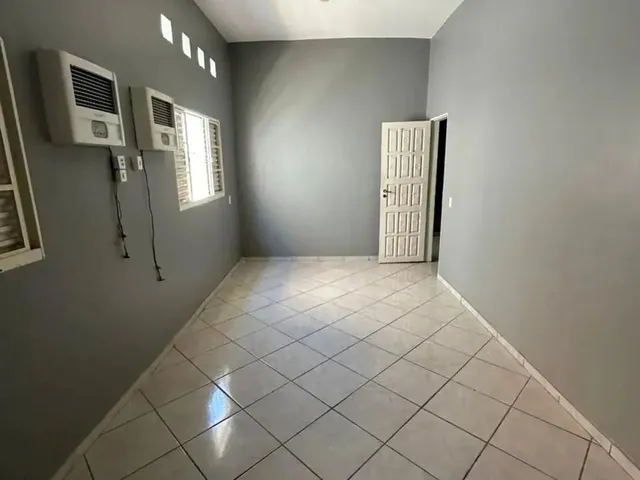 Imagem 9: Casa para Alugar com 4 Quartos 1 Suíte