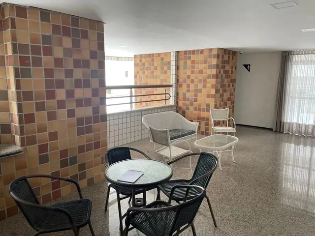 Imagem 3: Imóvel para Aluguel com 62 Metros Quadrados com 2 Quartos em Meireles - Fortaleza - Ce