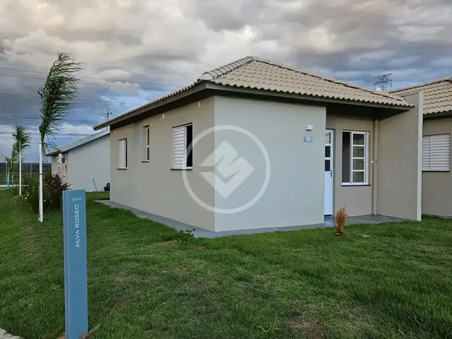 Imagem: Aluga-Se Casa no Condomínio Ipê na Região