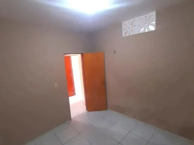 Imagem 6: Ótima Casa (3 Quartos com Garagem, Sala, Cozinha, Banheiro, Quintal