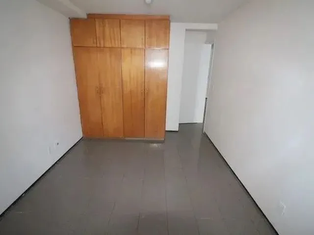 Imagem 2: Ed. Preamar! Excelente Apartamento com 3 Quartos Sendo 1 Suíte, Wc Social, Armários, 1