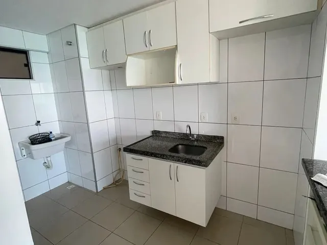 Imagem 4: Apartamento para Aluguel com 72 Metros Quadrados com 2 Quartos em...