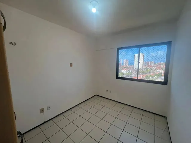 Imagem 12: Apartamento com 100M2, 03 Quartos, Sala com Varanda, Vista Mar, 02 Vagas de Garagem