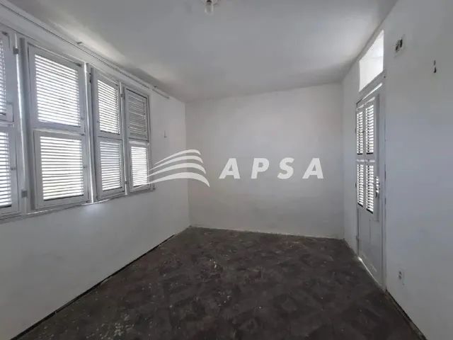 Imagem 4: Excelente Casa com 2 Vagas de Garagem, Varanda, 3 Quartos Sendo 1 Suite , Sala, Cozinha, D